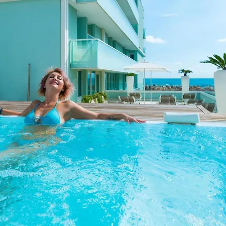 Отель Montecarlo Бибионе