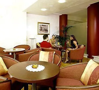 Отель Montecarlo 4*