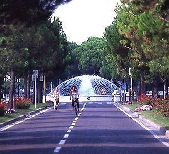 Montecarlo 4* Бибионе