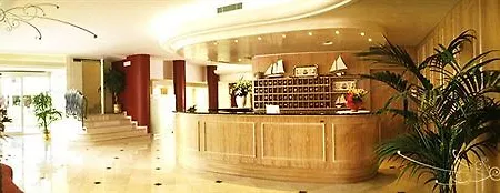 Hotel Montecarlo 4*