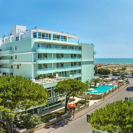 Montecarlo Бибионе
