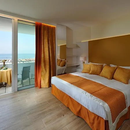 Montecarlo Hotel 4*