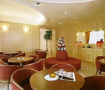 Otel Montecarlo 4*
