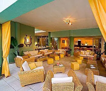 Montecarlo 4*